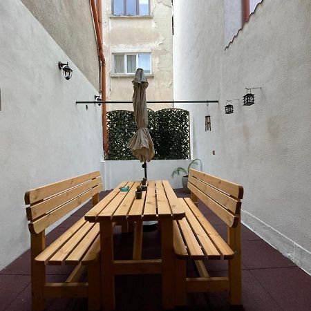 Central Apartment W/ Fire Place - Ground Floor Bucareste Exterior foto