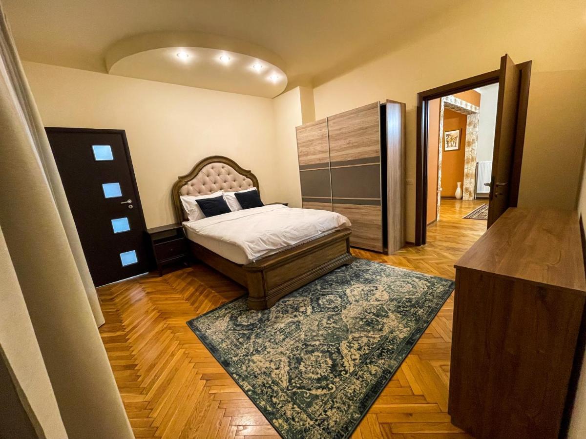 Central Apartment W/ Fire Place - Ground Floor Bucareste Exterior foto